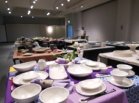写真：創作食器展2013の様子その1