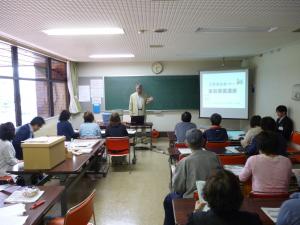 生ごみ堆肥化講習会のようす