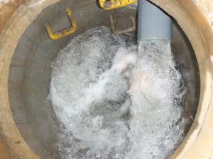 洗管完了時の放水状況