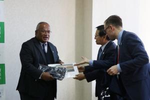 フィジー共和国　マタイトガ・イシケリ在日全権大使表敬訪問の写真