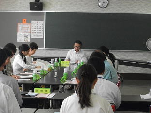 第2回江別市行政改革推進委員会の写真1