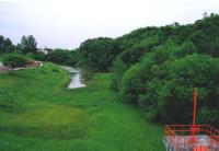 工業団地内の世田豊平川　～工栄町