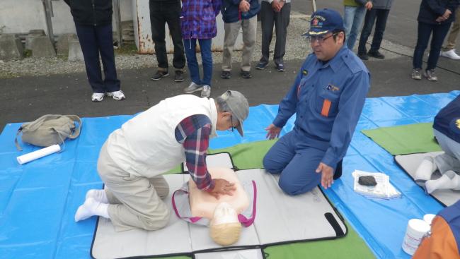 応急手当訓練の写真