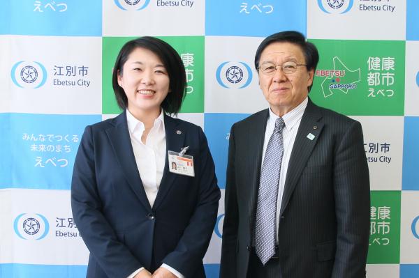 山元さんと三好市長の写真