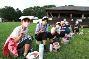 こんがり王国　カレーを食べる