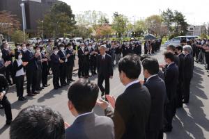 後藤新市長初登庁