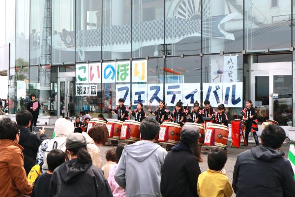 こいのぼりフェスティバルステージ発表