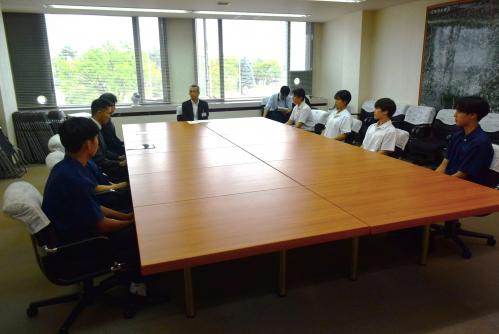 表敬の様子②