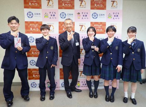 表敬訪問の様子