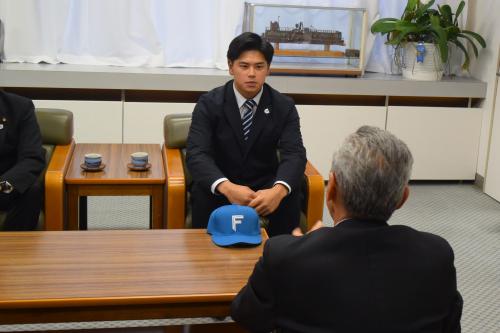 表敬訪問の様子