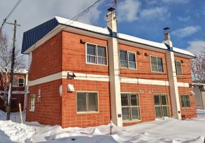 レンガ造りの公務員宿舎