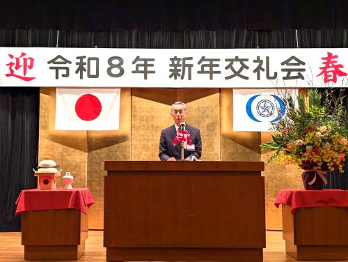 市長が挨拶する様子