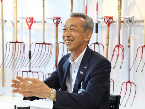 対談中の市長の様子