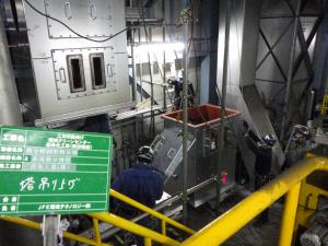 流動分別塔　取付け時