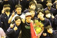 二階堂蓮選手が大麻東中学校を訪問1