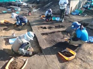発掘調査現場の様子